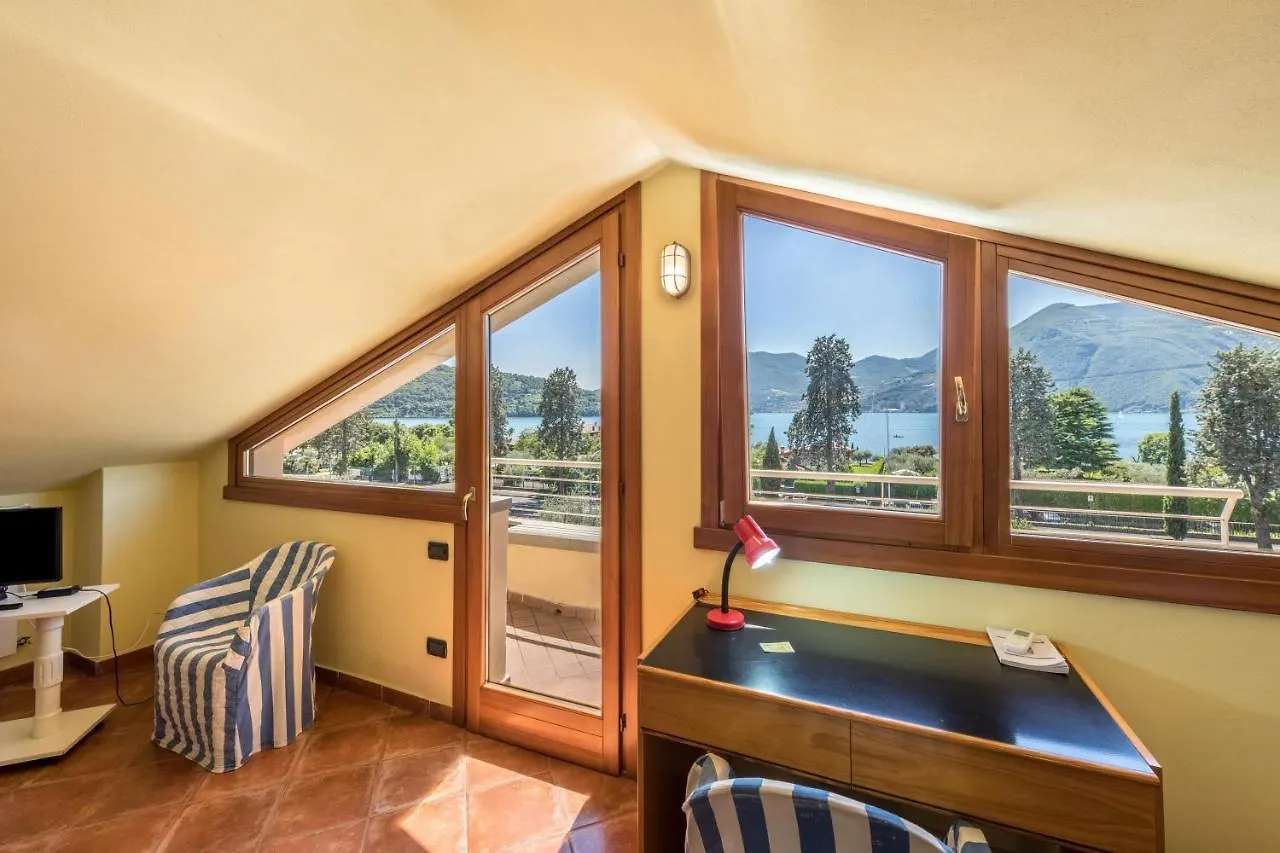 Casa Caterina Mansarda Vista Lago location