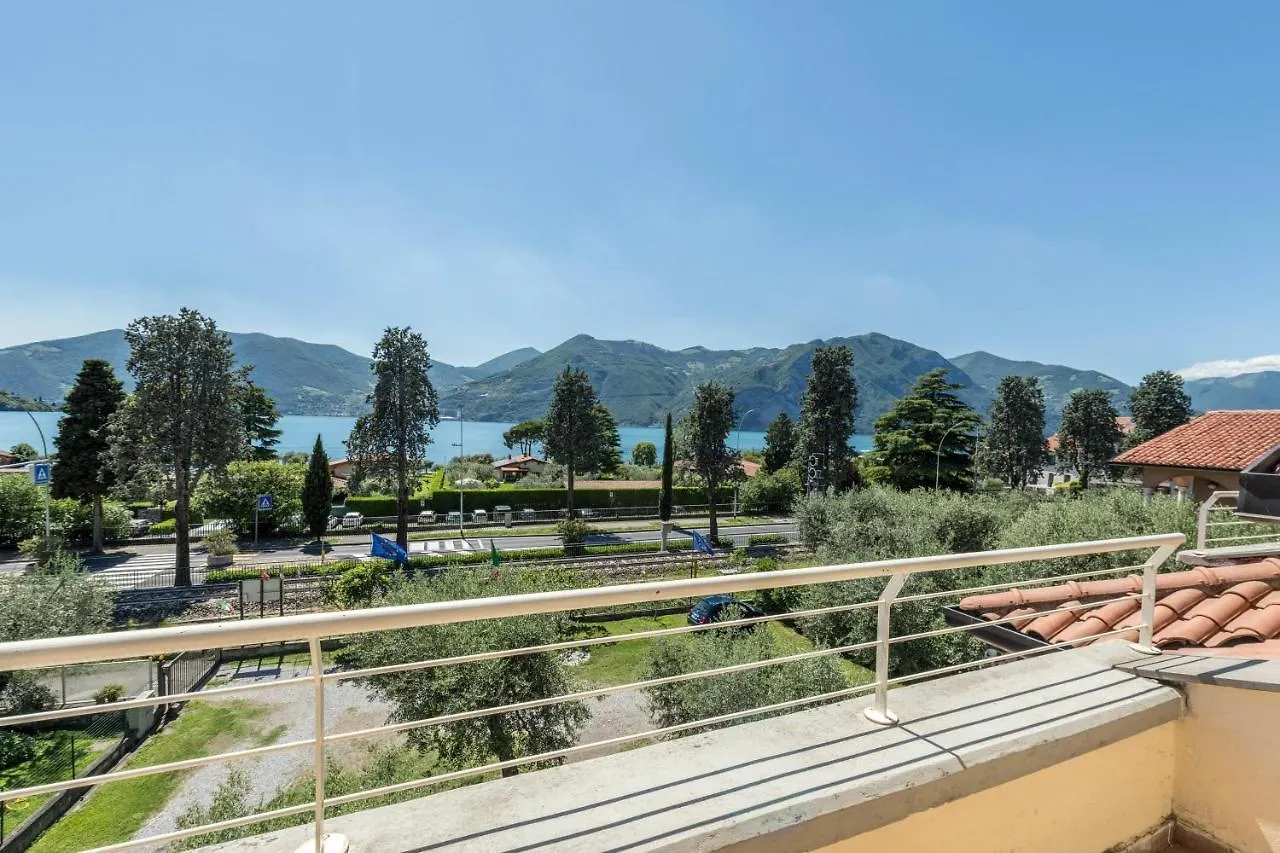מארונה Casa Caterina Mansarda Vista Lago דירה